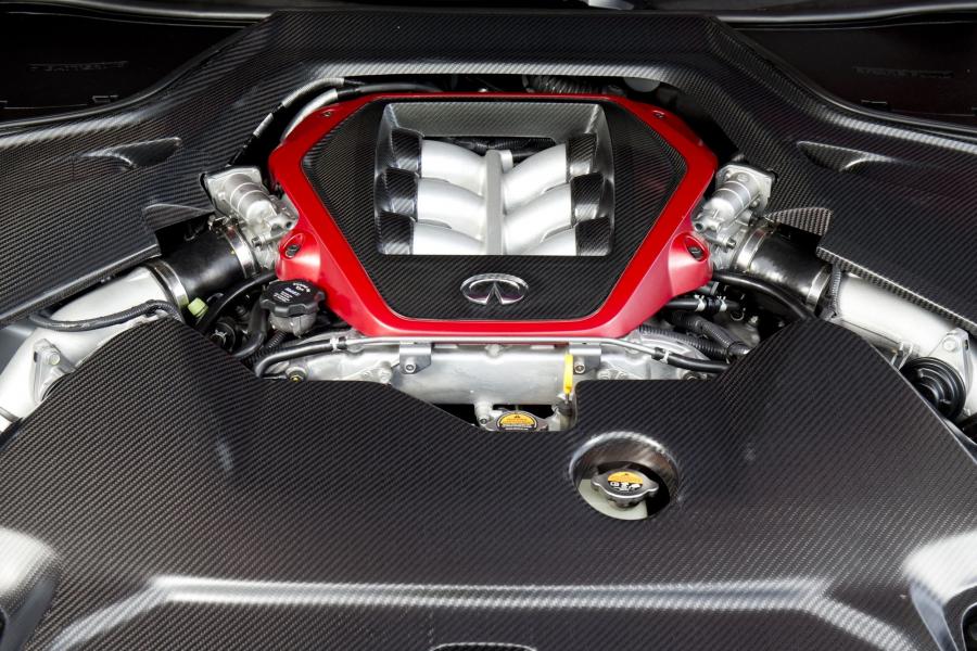  Infiniti Q50 Eau Rouge 2014 года  (фото 20 из 25)